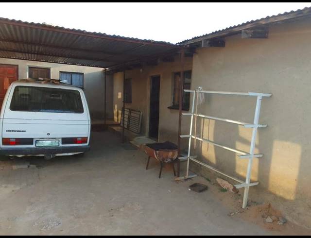 2 BEDROOM HOUSE FOR SALE IN ORLANDO